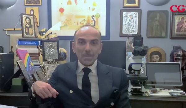 Με αφορμή τον θάνατο του Γ. Μαζωνάκη: Όταν η απόλυτη εμπορευματοποίηση της ιατρικής συνδυαστεί με τη ματαιοδοξία…