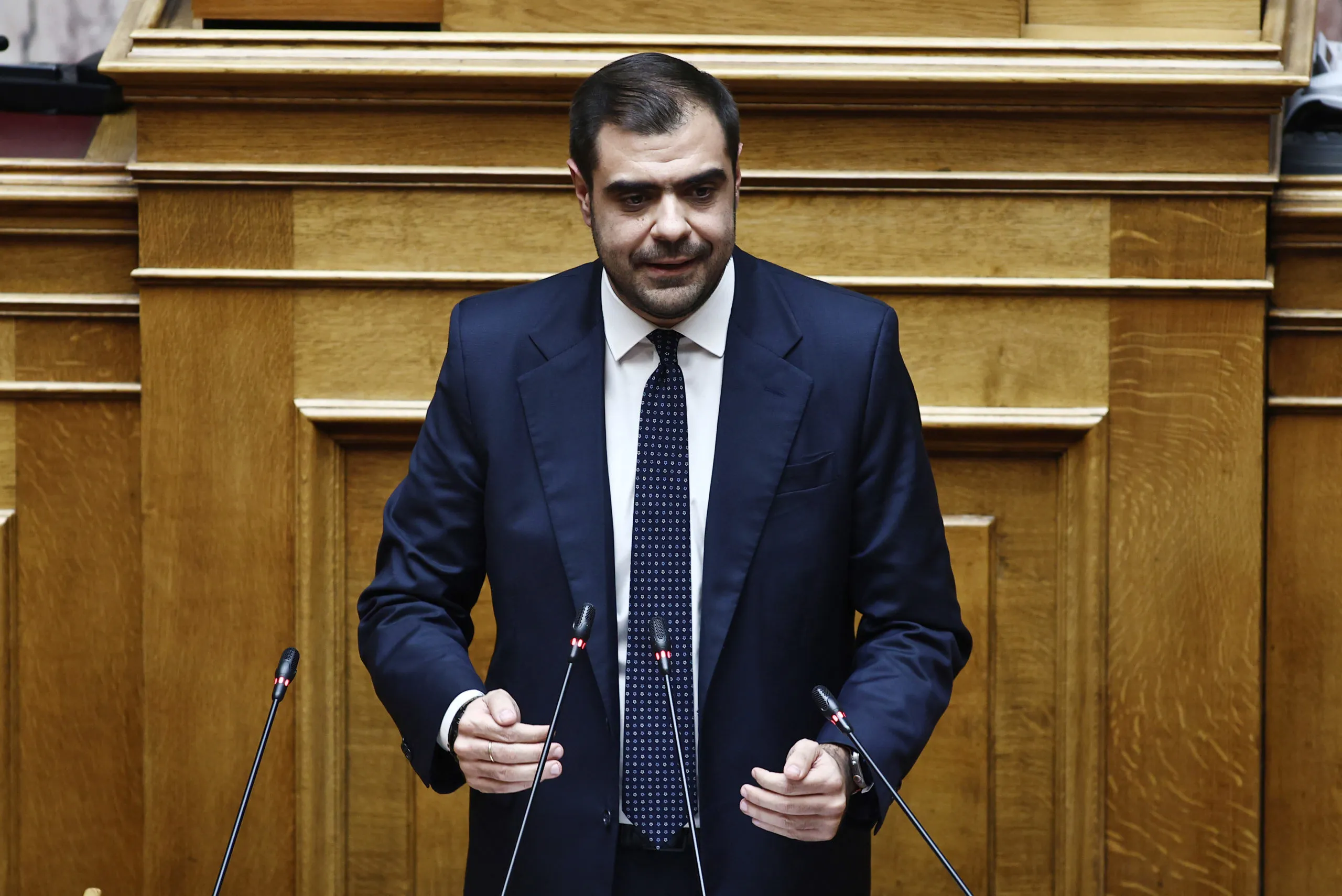 Μαρινάκης: Η κυβέρνηση δεν απειλήθηκε και δεν θα ανεχόταν τέτοιο ενδεχόμενο