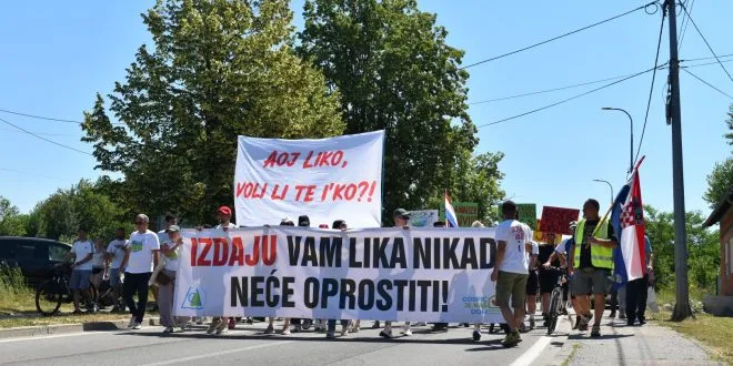 Στα Δίκτυα του Κόσμου
