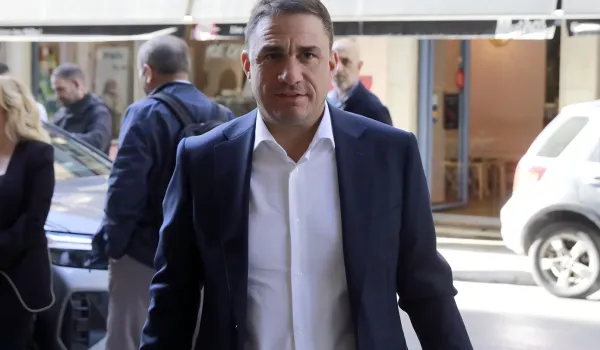 Τσουκαλάς: Ανεπαρκή τα μέτρα για χρέη, πλειστηριασμούς και καύσιμα