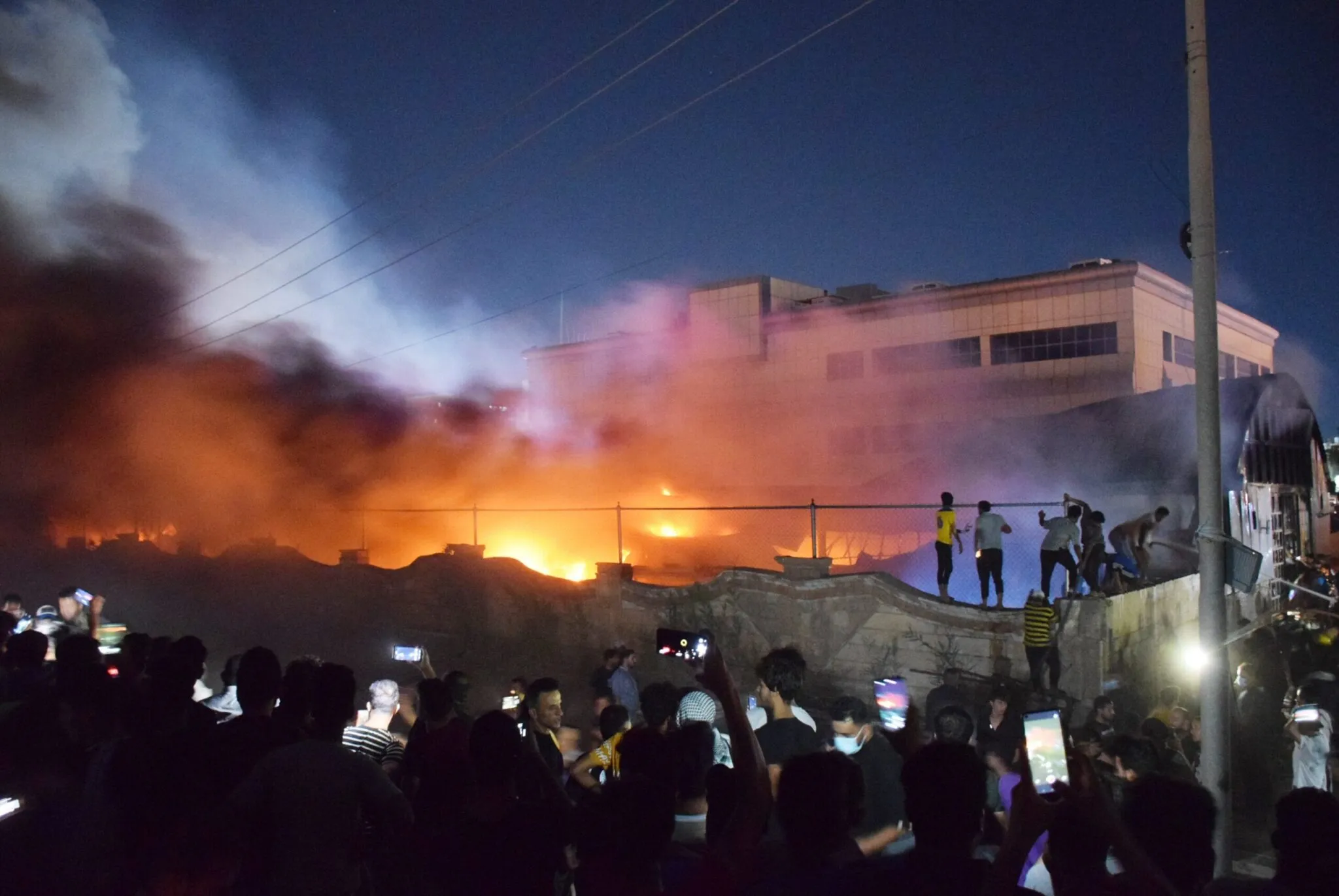 Φονική πυρκαγιά σε μονάδα πυροτεχνημάτων στη Ρωσία – 13 νεκροί