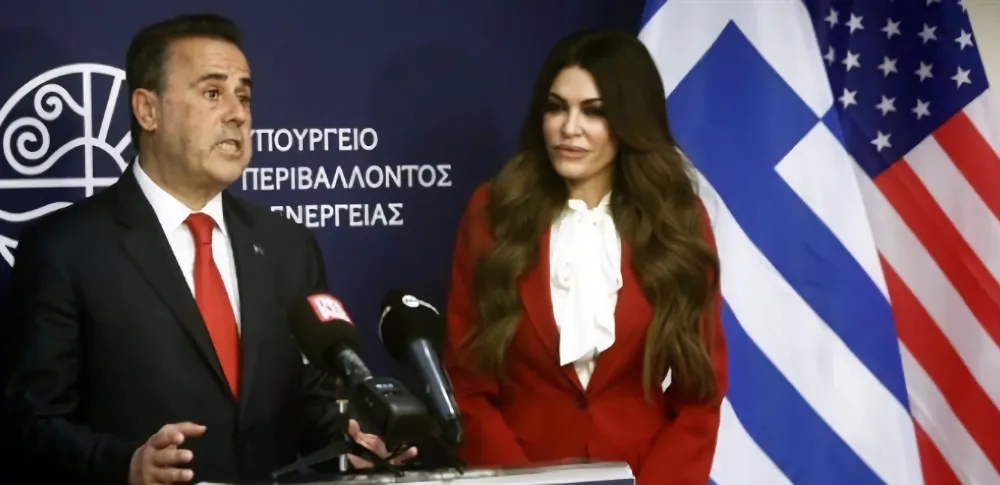 Γκίλφοϊλ: Μπορούμε να ανατρέπουμε κυβερνήσεις σε όποια χώρα θέλουμε – και στην Ελλάδα