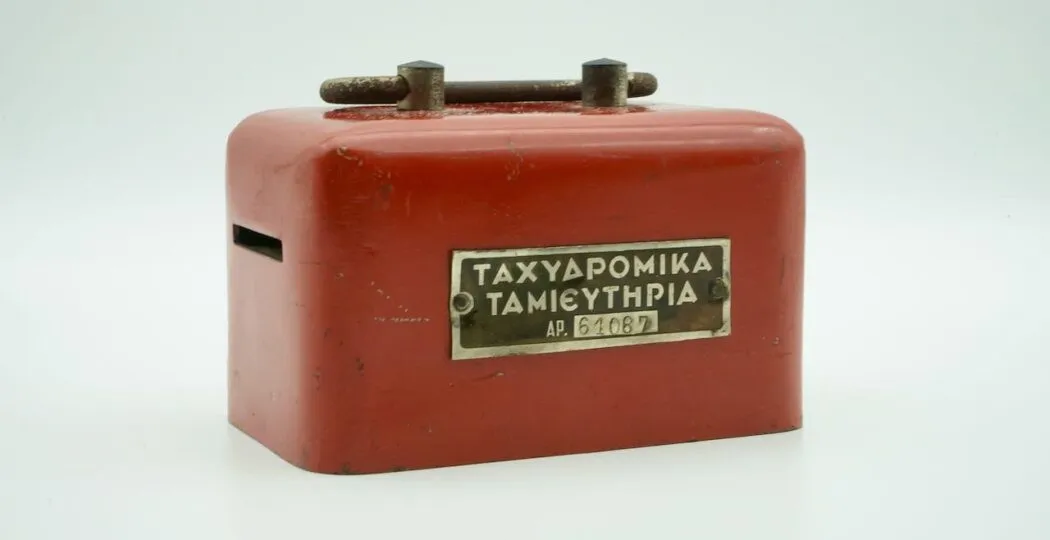 ΚΙΜΠΙ: Κλειστός κουμπαράς, ανοιχτή απάτη