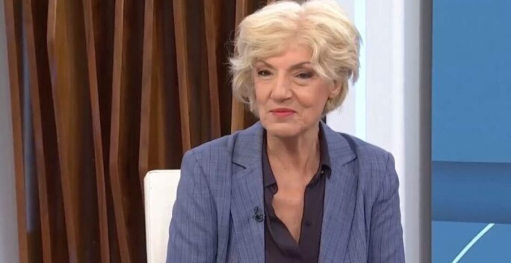 Σία Αναγνωστοπούλου: Τα πολλά λόγια είναι φτώχεια
