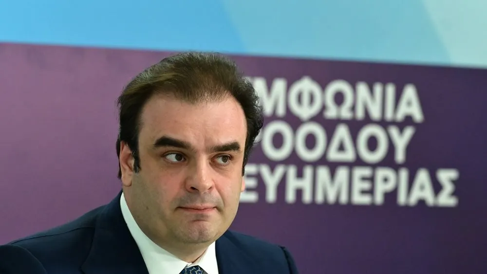 Πιερρακάκης: Καμία χώρα δεν μπορεί να ρυθμίσει μόνη της την Τεχνητή Νοημοσύνη