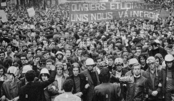 Νέες κινητοποιήσεις σε Γαλλία μετά τις νυχτερινές απαγορεύσεις κυκλοφορίας