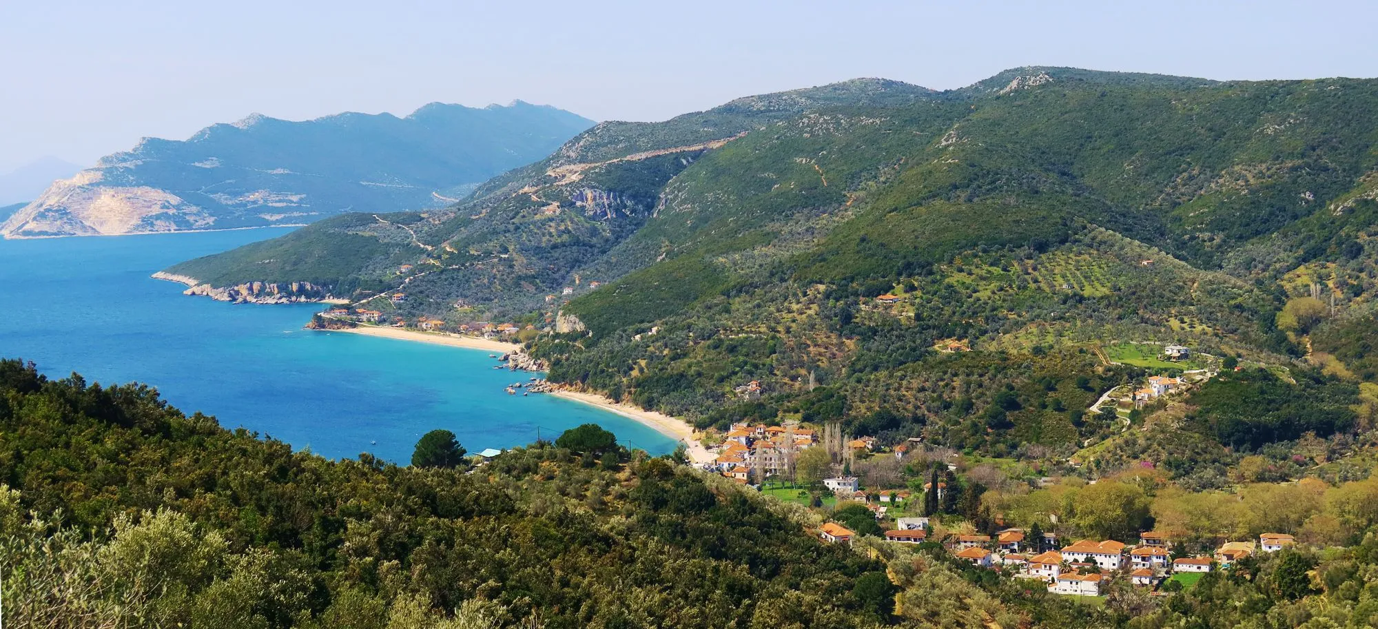 Κακοκαιρία πλημμύρισε σπίτια στο νότιο Πήλιο και απομόνωσε τον Πλατανιά