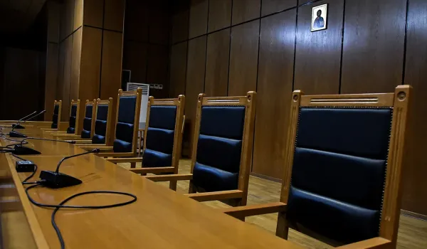 Δίωξη και παραπομπή σε δίκη καθηγητή γυμναστικής στη Βούλα