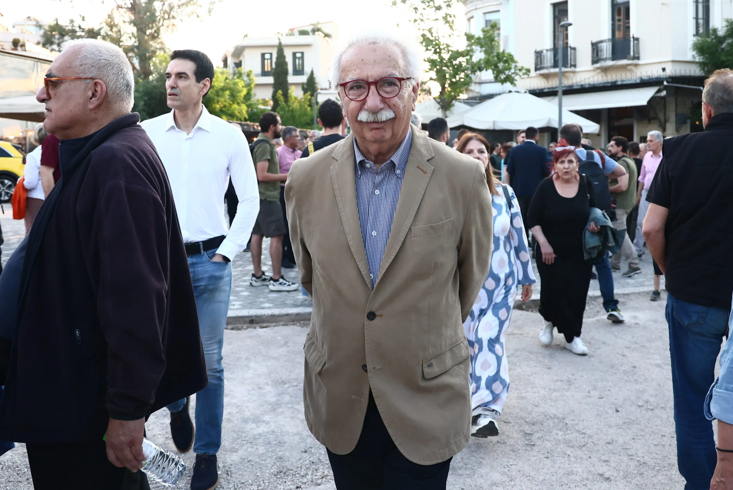 Γαβρόγλου προτείνει μηνιαία ενίσχυση 500 ευρώ για φοιτητές εκτός τόπου κατοικίας