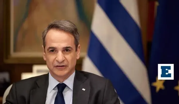 Ο Μητσοτάκης λέει ότι το νομοσχέδιο ορίζει πρόσβαση στα social media από τα 15 το 2027