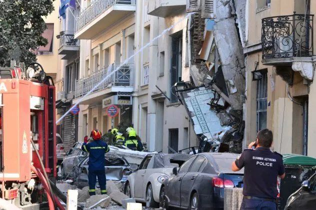 Πλάκα. Κακουργηματική δίωξη στους τρεις συλληφθέντες για την έκρηξη με έξι νεκρούς