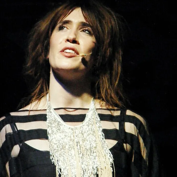 Το «The Happy Song» συμπληρώνει δέκα χρόνια με πάνω από 470 εκατ. streams