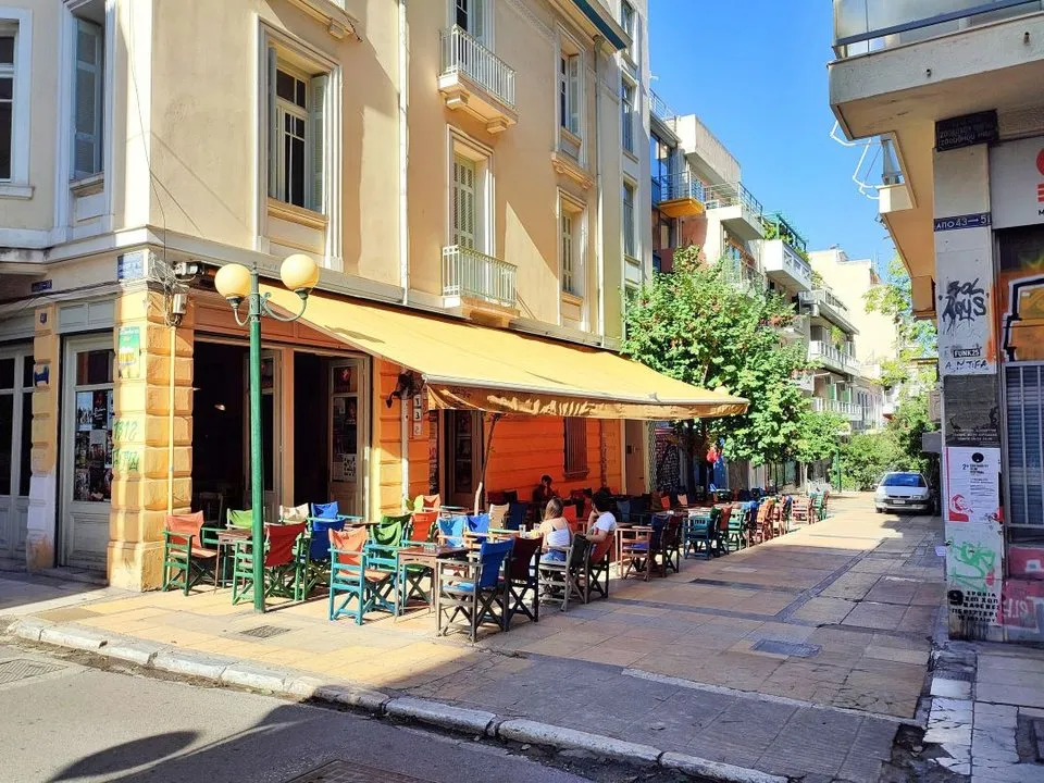 Εννέα προσαγωγές και δύο συλλήψεις μετά από επεισόδια στα Εξάρχεια