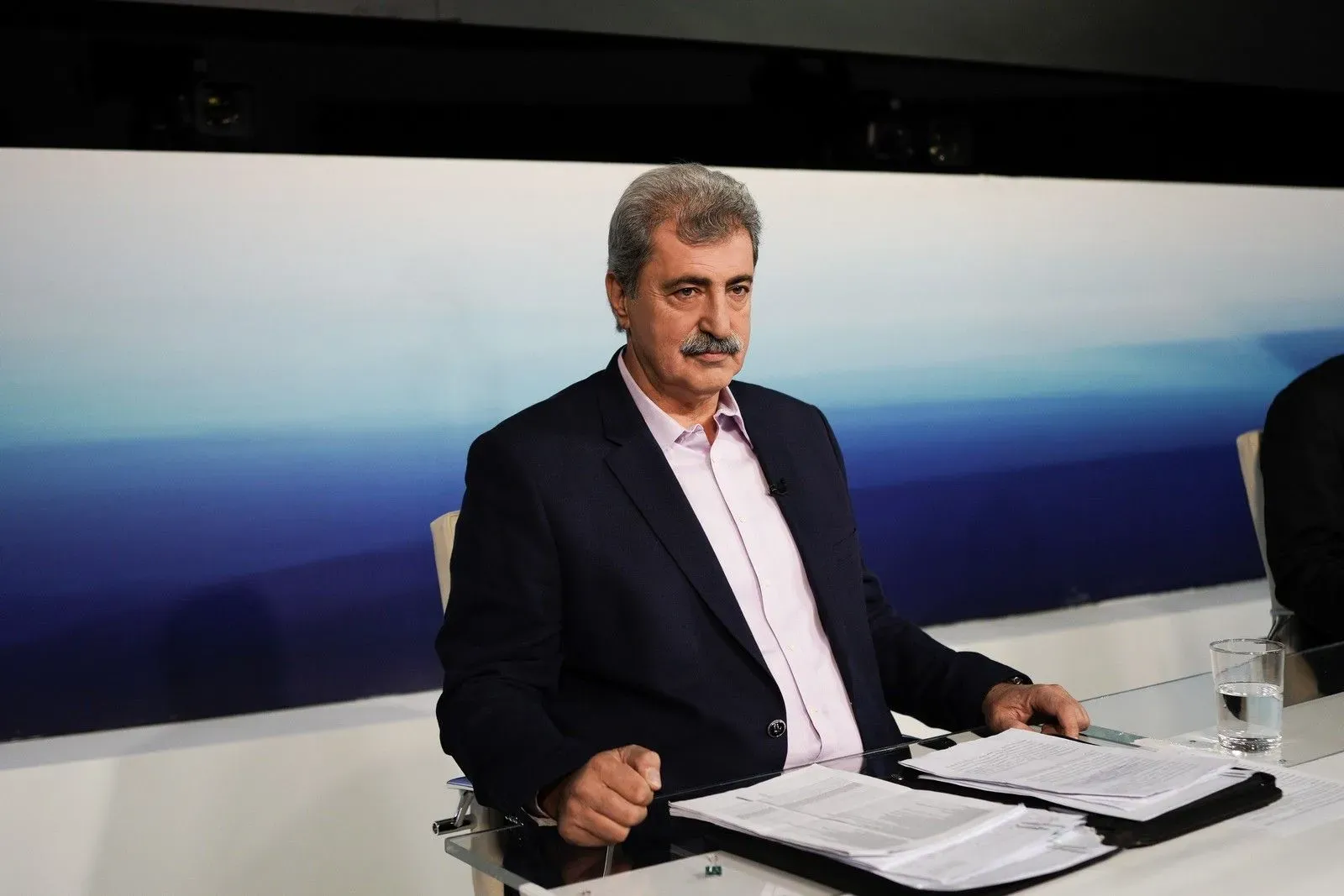 Ο Πολάκης ζητά συνέδριο τον Ιανουάριο και εκλογή προέδρου από τη βάση