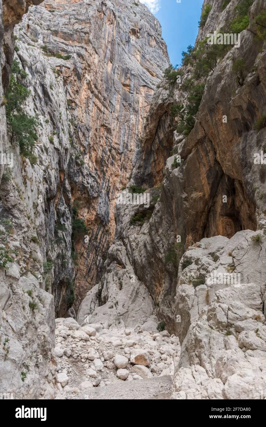 Σαρδηνία: 31χρονος απεγκλωβίστηκε από σπηλιά έπειτα από 26 ώρες