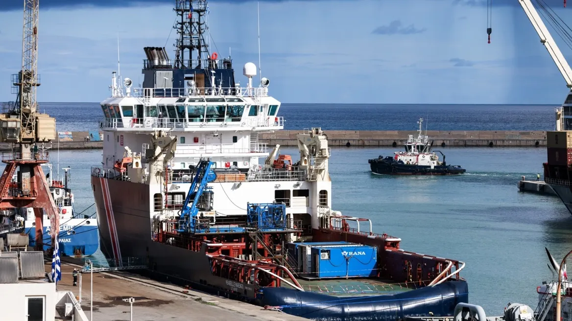 Το «Abeille Marengo» στο Ηράκλειο και σε αναμονή για τη NAVTEX των ερευνών