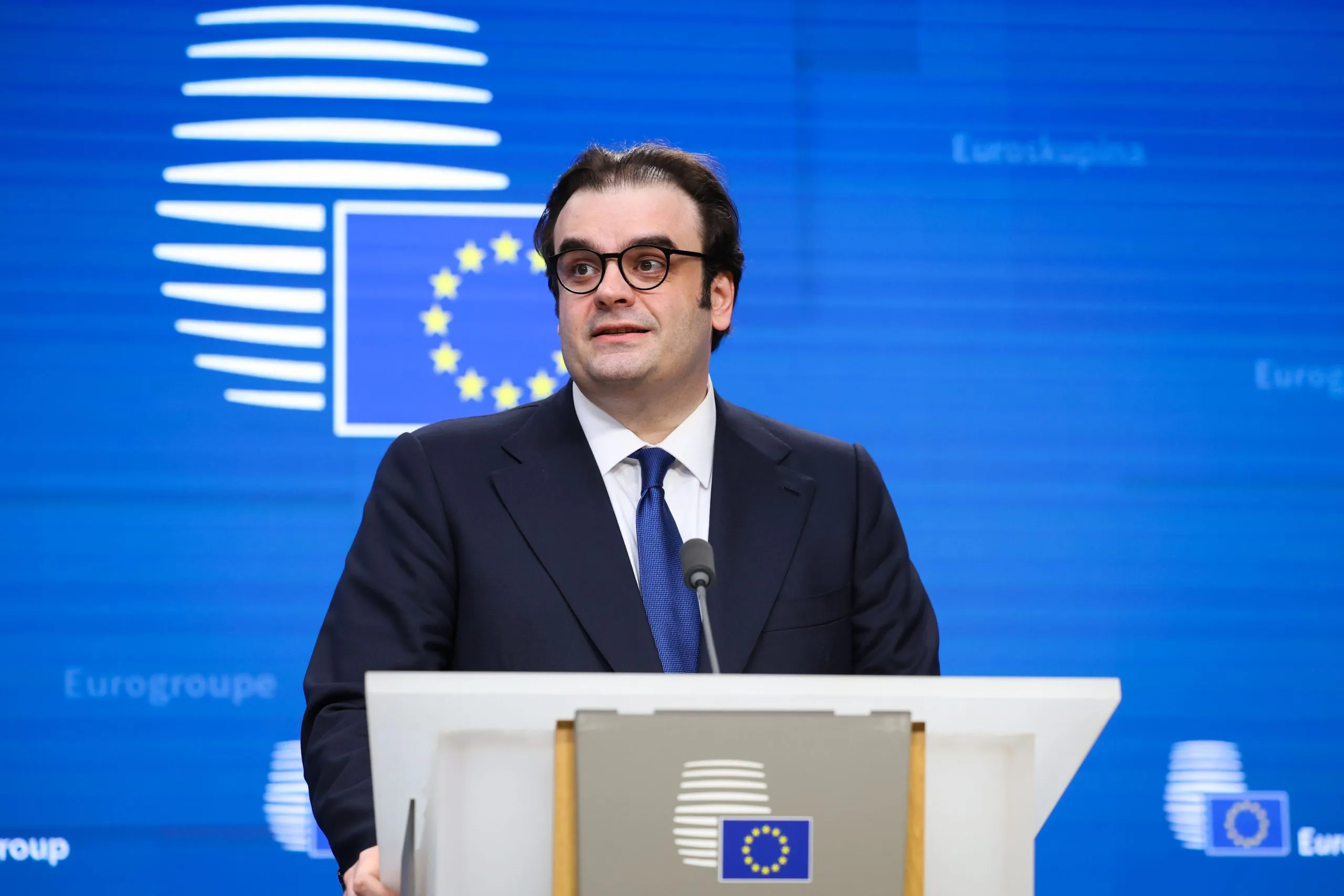 «Έχει παρέλθει η εποχή του φθηνού κεφαλαίου», λέει ο Πιερρακάκης στο CNN