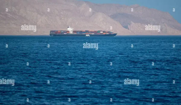 Το Ναυτικό των Φρουρών της Ισλαμικής Επανάστασης αναφέρει βύθιση πλοίου στα Στενά του Ορμούζ