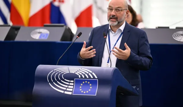 Έξι παρεμβάσεις για την επιστροφή και την επανακατοίκηση των μικρών νησιών προτείνει ο Σάκης Αρναούτογλου