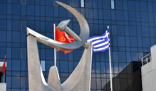 ΚΚΕ: Έως 12 λεπτά η αναμονή στη Γραμμή 1 την ημέρα της επίσκεψης Μητσοτάκη