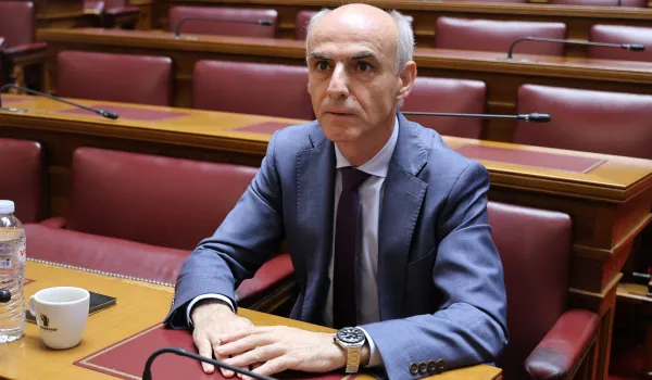 Ο Γιώργος Γαβρήλος δεν παραδίδει την έδρα και δηλώνει πιο κοντά στο εγχείρημα Τσίπρα