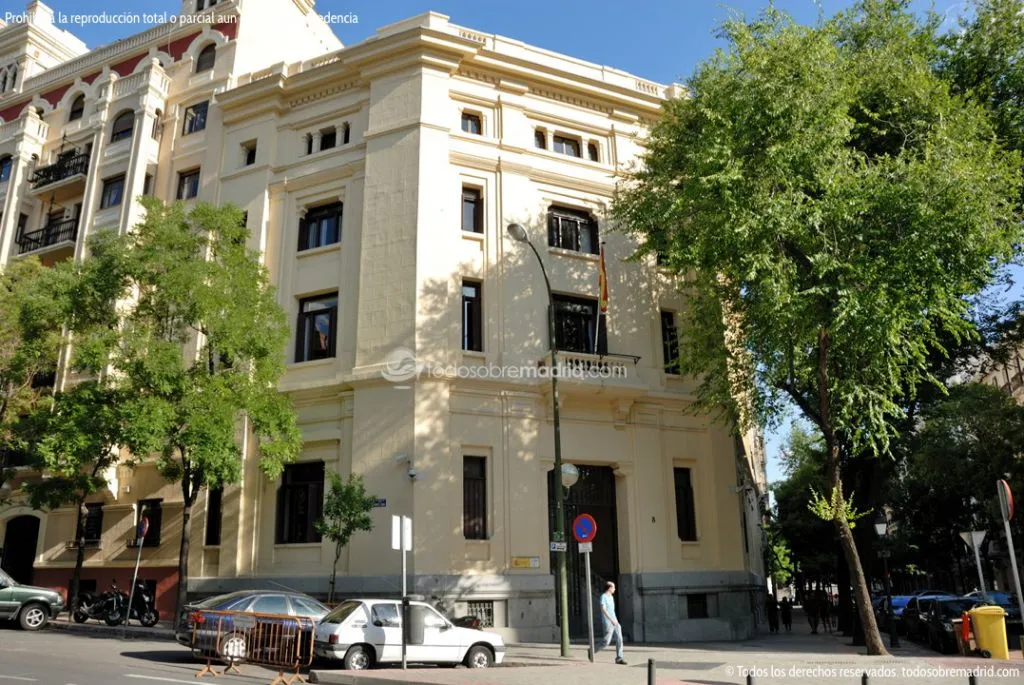 Δημοσκόπηση CIS: Στο 34% το PSOE, μπροστά από PP και VOX