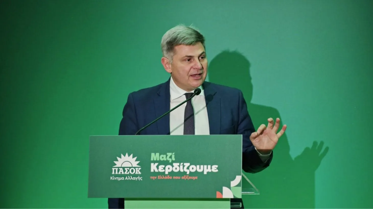 Φαραντούρης ζητά από την Κομισιόν ενημέρωση για συλλήψεις σε ναό στα Τίρανα