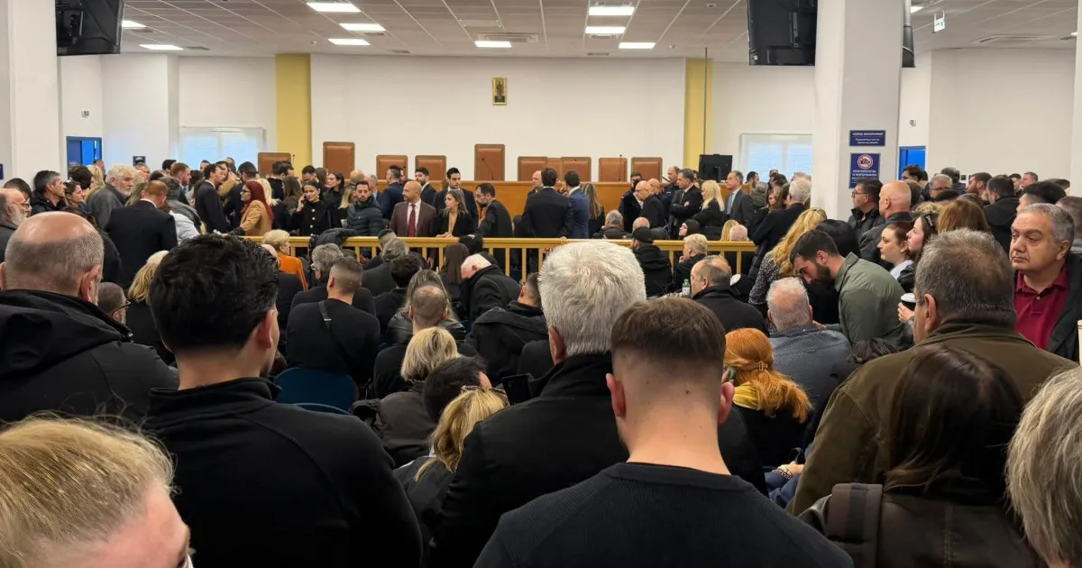 Τέμπη: Εργαστηριακός έλεγχος στο κινητό του σταθμάρχη διέταξε το δικαστήριο