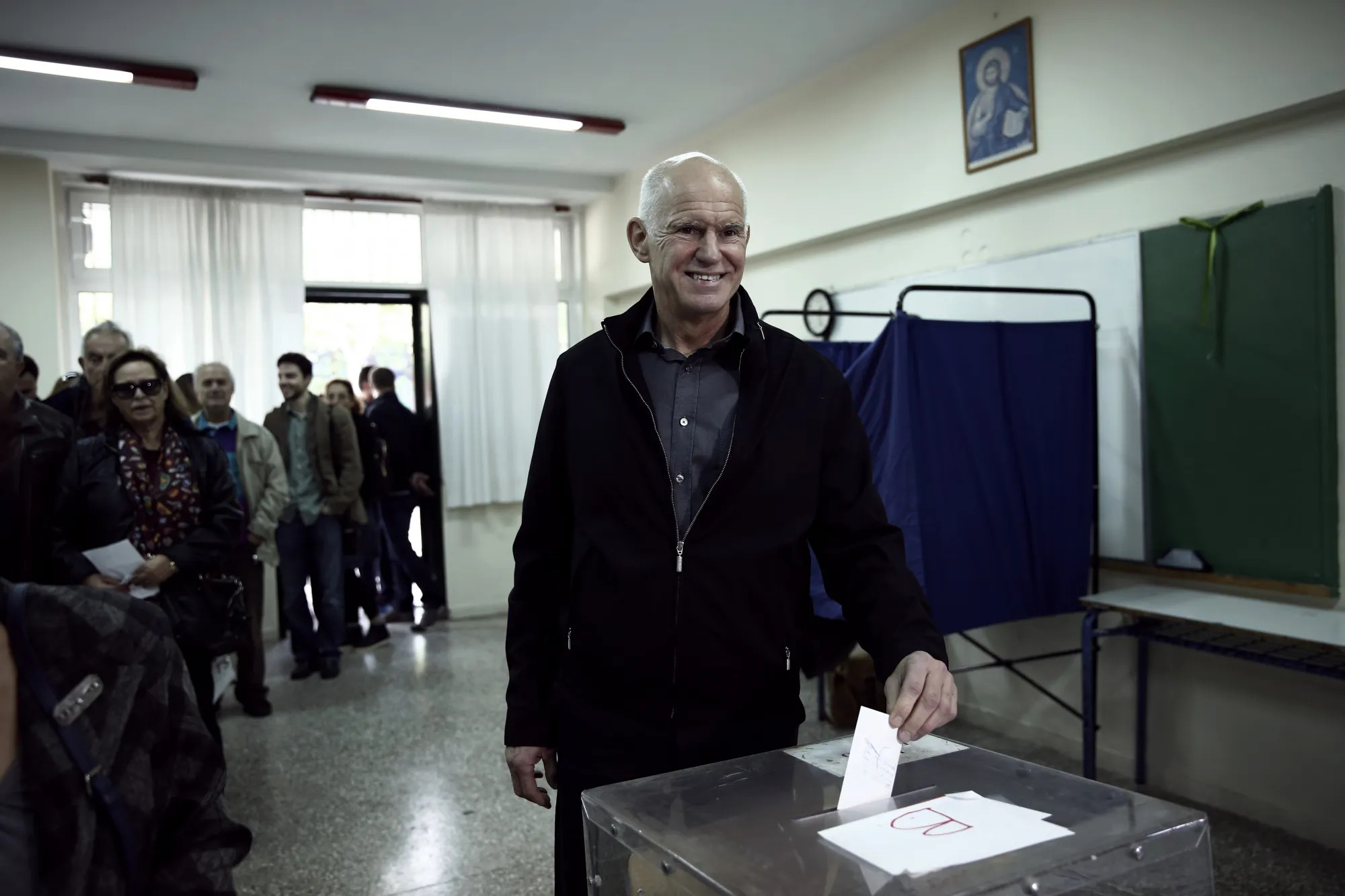 Ο Παπανδρέου εκτιμά ότι η Ευρωπαϊκή Εισαγγελία θα μπορούσε να είχε αποτρέψει τα μνημόνια