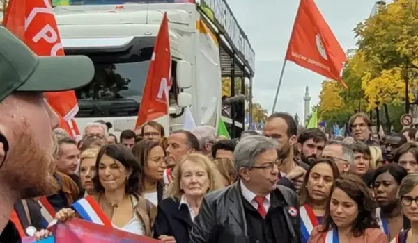 Περίπου 1.200 συλλήψεις μετά τις διαδηλώσεις στη Γαλλία