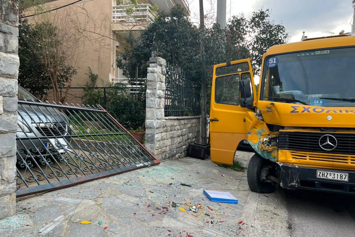 Νεκρή γυναίκα μετά από παράσυρση από λεωφορείο στη Βούλα
