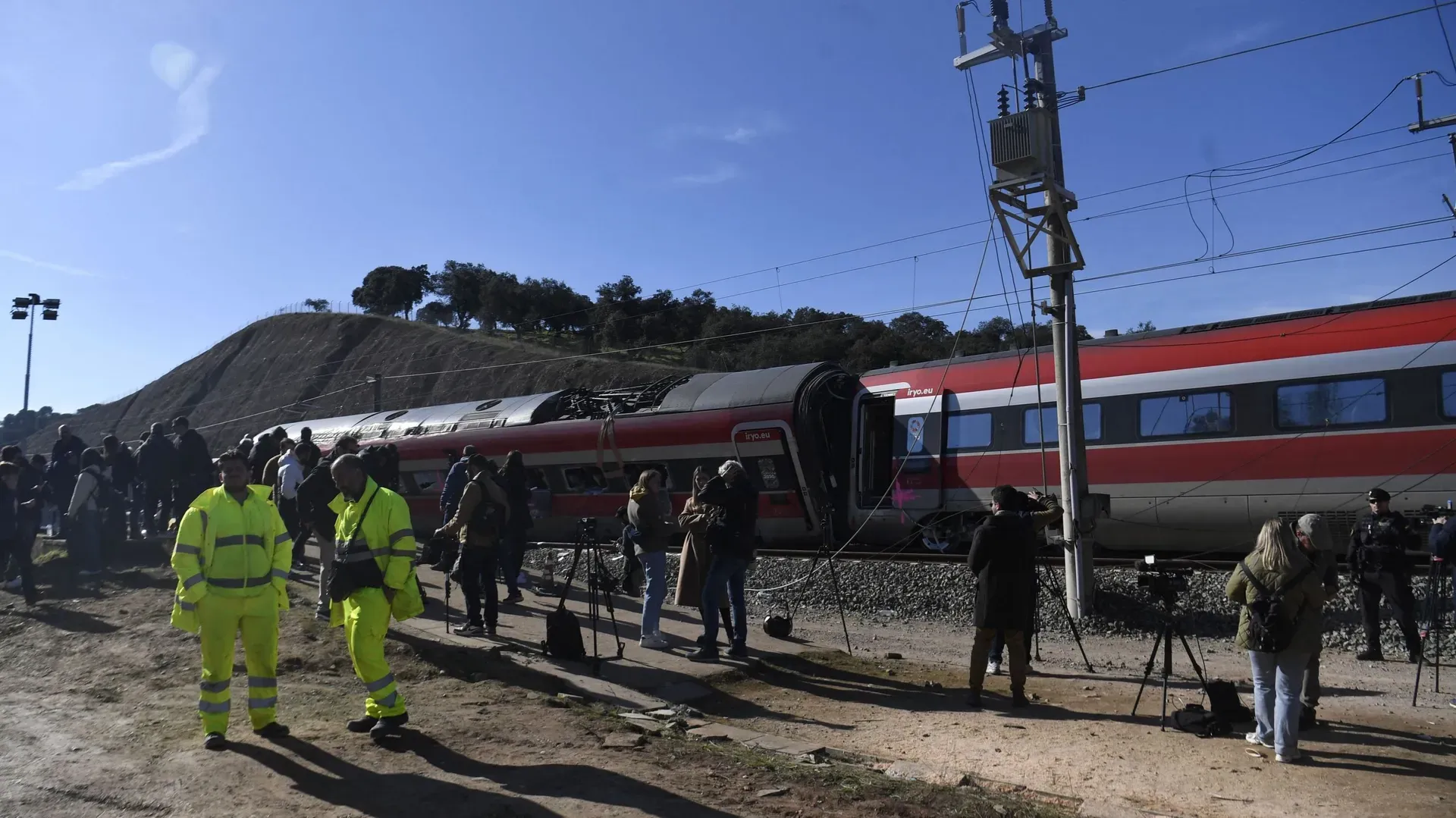 Τριήμερο εθνικό πένθος στην Ισπανία μετά τη σύγκρουση τρένων με τουλάχιστον 68 νεκρούς