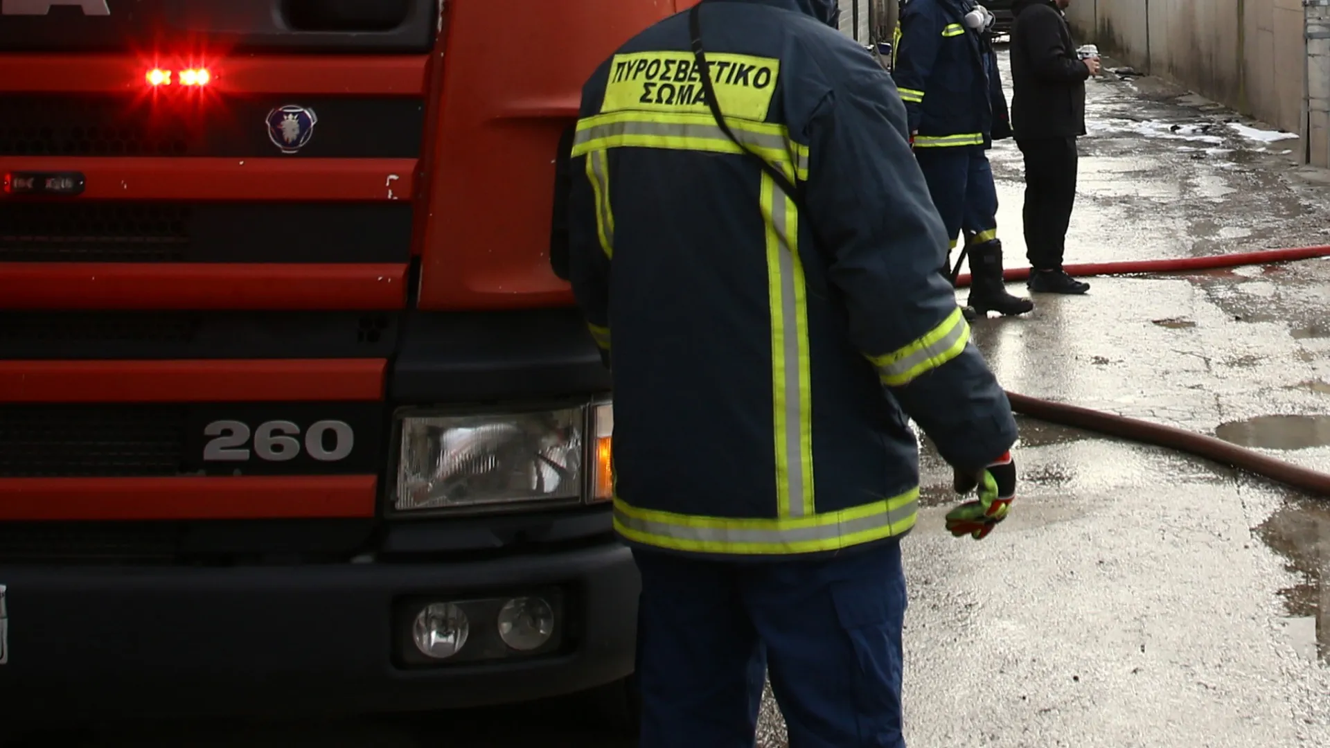 Διαρροή προπανίου σε βυτιοφόρο στον Ασπρόπυργο και εκτροπή κυκλοφορίας