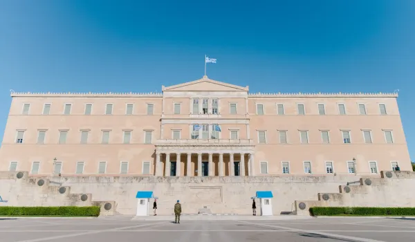 Στις 19 Οκτωβρίου το προσχέδιο του προϋπολογισμού στην Επιτροπή της Βουλής