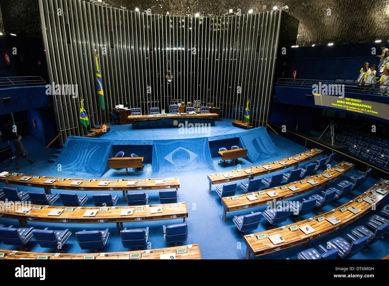 Η Γερουσία της Βραζιλίας ενέκρινε εβδομάδα εργασίας 40 ωρών