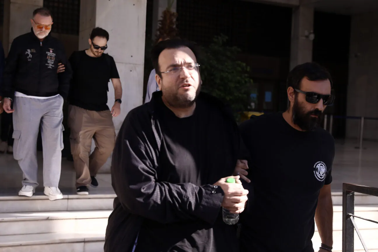 Προφυλακιστέοι ο Φίλιππος Καμπούρης και άλλοι πέντε για την υπόθεση ΕΦΚΑ