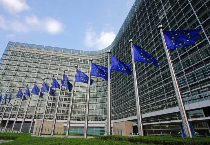 Η Κομισιόν παρακολουθεί τον θάνατο ερευνήτριας στη Ρωσία μετά από υποψία πανώλης