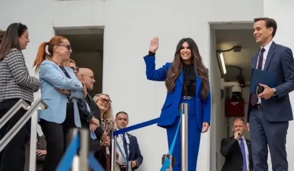Ο Λευκός Οίκος ζήτησε την παραίτηση της Κίμπερλι Γκίλφοϊλ