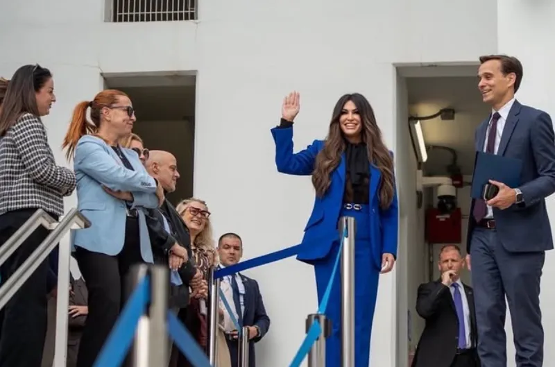 Ο Λευκός Οίκος ζήτησε την παραίτηση της Κίμπερλι Γκίλφοϊλ