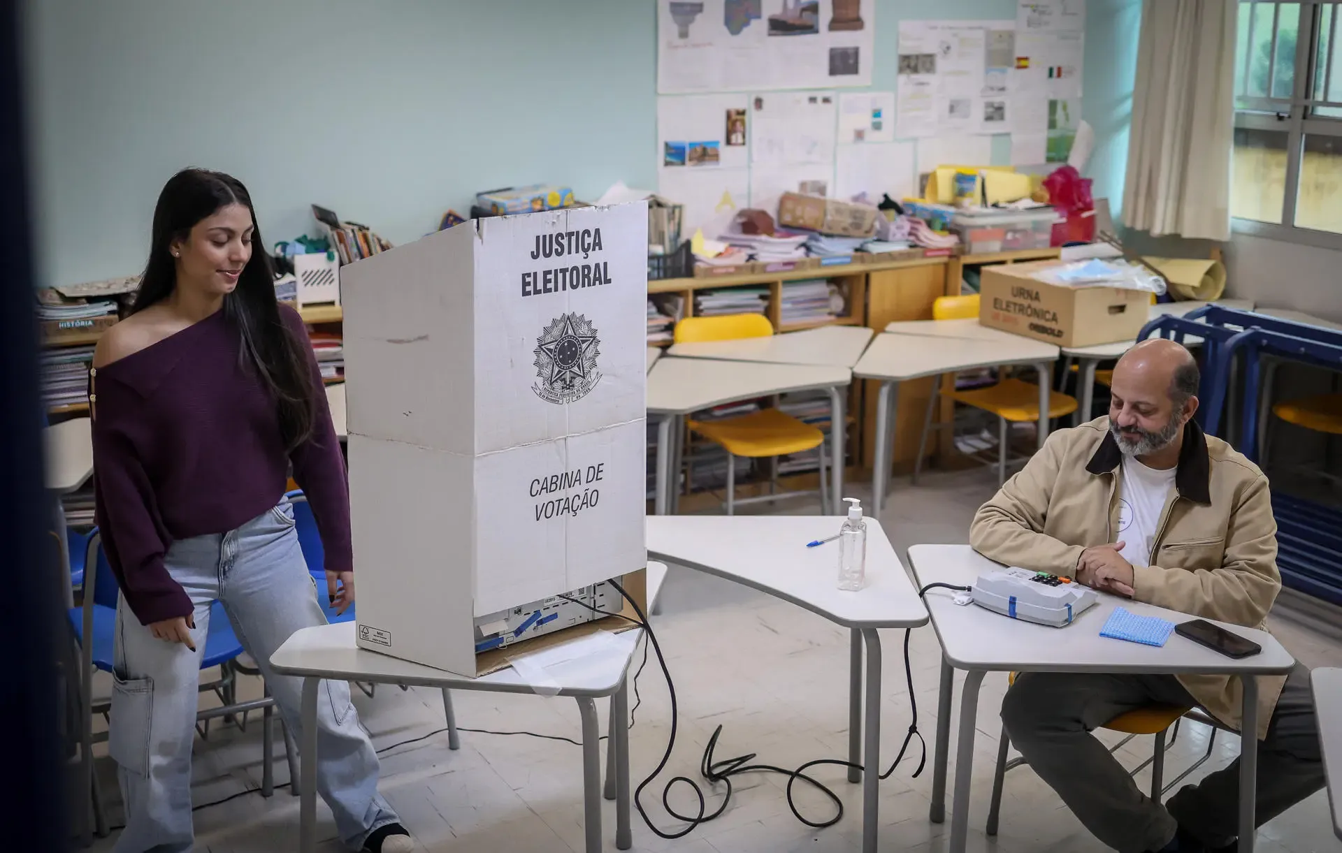 Το Ανώτατο Δικαστήριο της Βραζιλίας παρέτεινε την ψηφοφορία κατά δύο ώρες