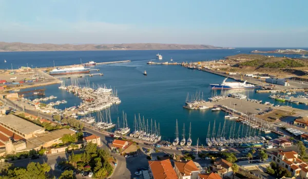 Το Εργατικό Κέντρο Λαυρίου καλεί σε συγκέντρωση στις 30 Οκτωβρίου και απεργία στις 25 Νοεμβρίου