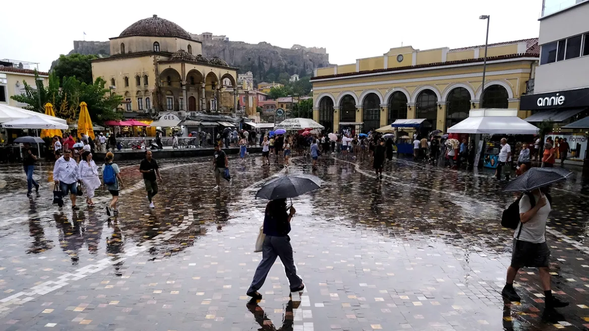 Βροχές και σποραδικές καταιγίδες σε όλη τη χώρα το Σάββατο