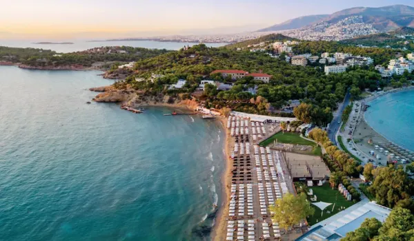 Η Αττική επενδύει σχεδόν 17 εκατ. ευρώ σε διετή τουριστική καμπάνια