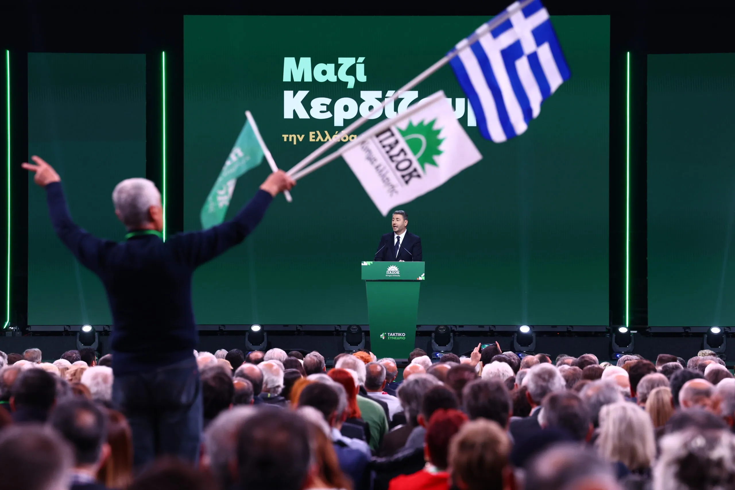 Το ΠΑΣΟΚ κατηγορεί τον Τσίπρα ότι στρέφεται κατά της Χαριλάου Τρικούπη