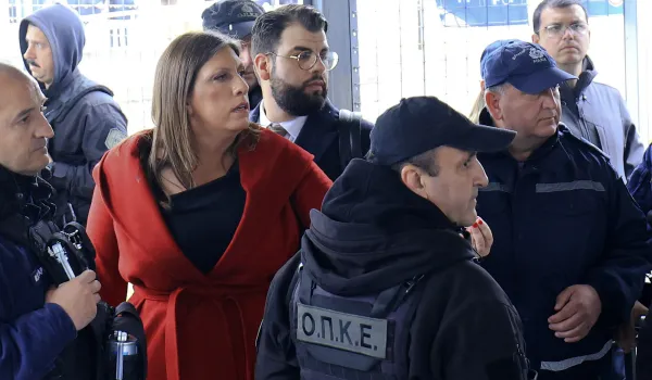 Κωνσταντοπούλου ζητά δικαστική εποπτεία στις εκταφές των θυμάτων των Τεμπών