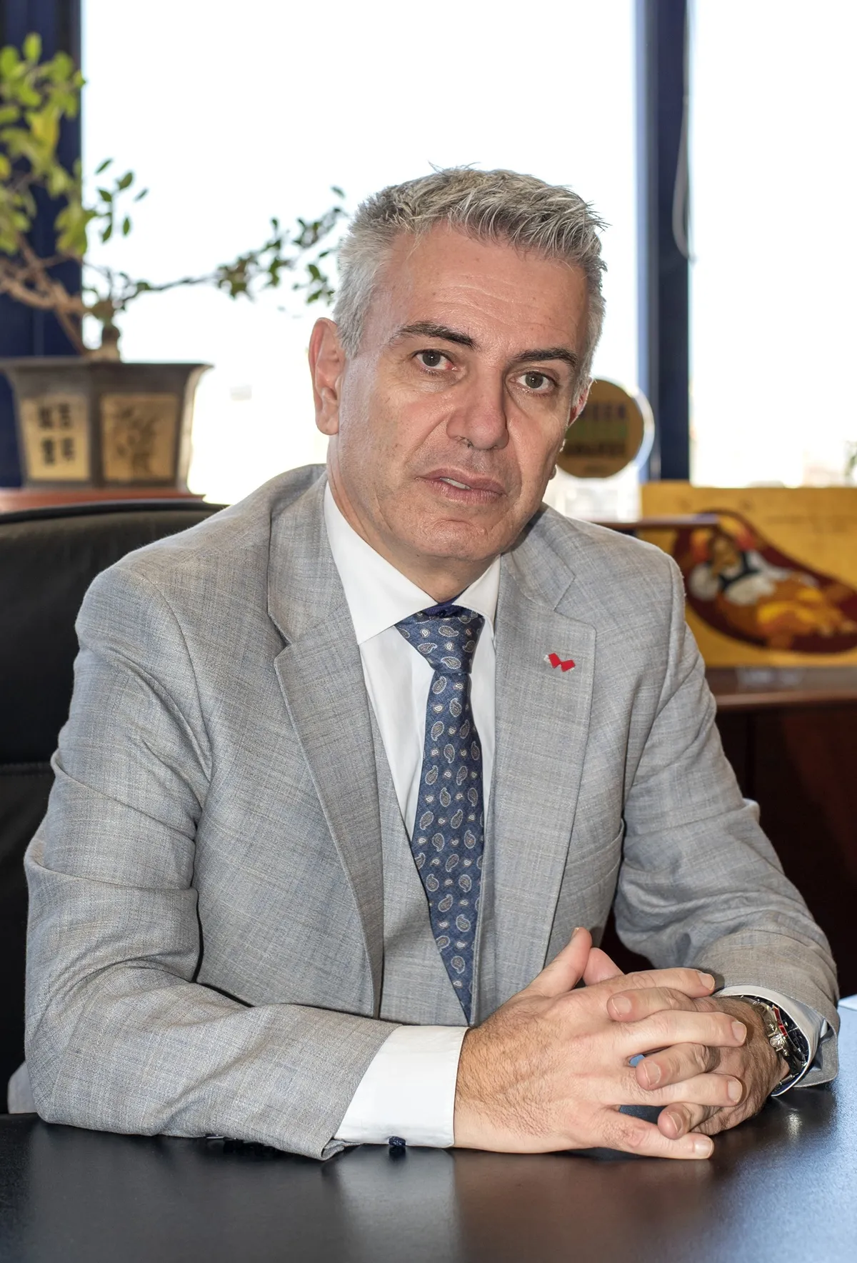 Ο δήμαρχος Νίκαιας αποκλείει τη μετονομασία της οδού Μάρκου Μπότσαρη