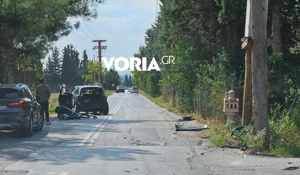 Ωραιόκαστρο: Ζευγάρι και βρέφος μεταφέρθηκαν σε νοσοκομεία μετά από σύγκρουση