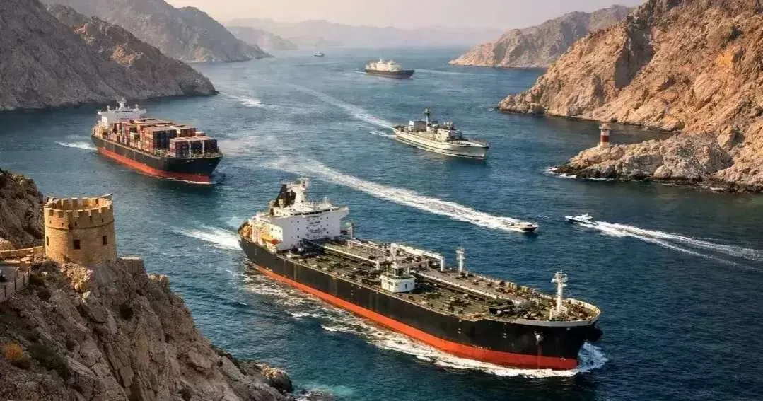 Υποχωρούν οι τιμές πετρελαίου, αλλά το Brent οδεύει προς εβδομαδιαία άνοδο