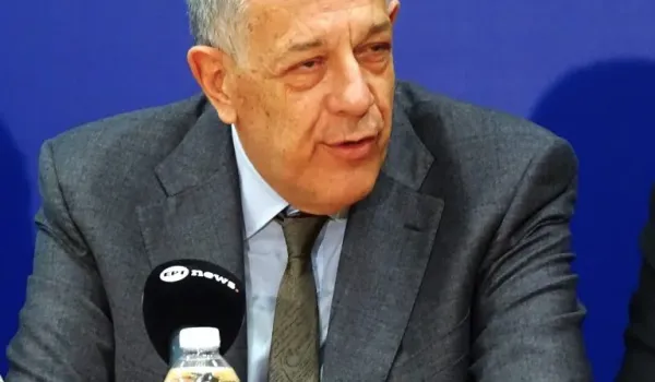 Ο Ταχιάος λέει ότι δεν τίθεται θέμα εκκένωσης στην Κυψέλη, χωρίς ημερομηνία επανεκκίνησης του μετροπόντικα