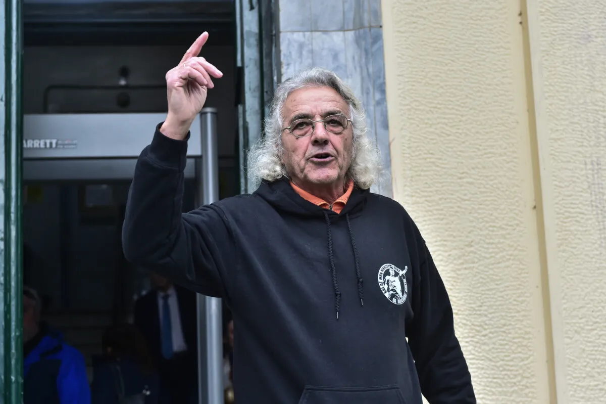 Ο Γιάννης Μάγγος επικαλείται καταθέσεις για παραλείψεις στην υπόθεση Βασίλη Μάγγου